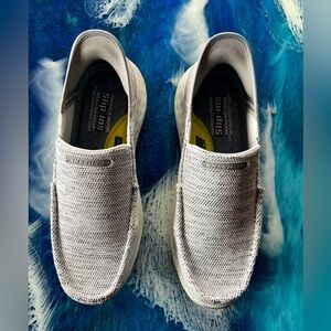 NWOT SKECHERS MENS Gray Slip-ins: Cooled Memory Foam Flex Sz 9.5 EU42.5
OFFER!